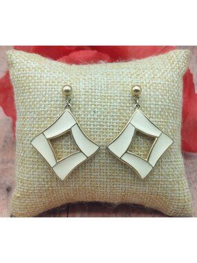 VTG 80's Trifari Cream Enamel Dangle Pierced Earrings 1.5" Gold Tone Diamond